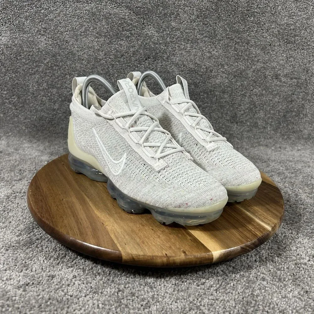 Nike Air VaporMax 2021 Flyknit DJ9975-001 Women’s Sz 8 White Gray Athletic Shoes